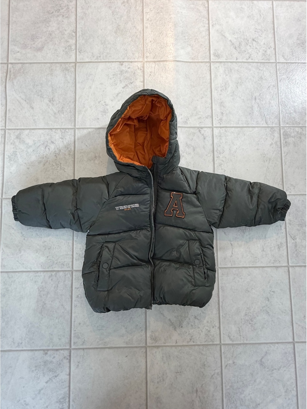 Zara Boys Gray Puffer Jacket with Orange Lining Size 5 6
